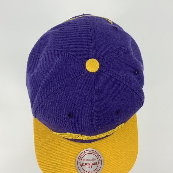 Men's Mitchell & Ness Los Angeles Lakers Purple Yellow‎ Two-Tone Snapback Hat - Picture 7 of 12